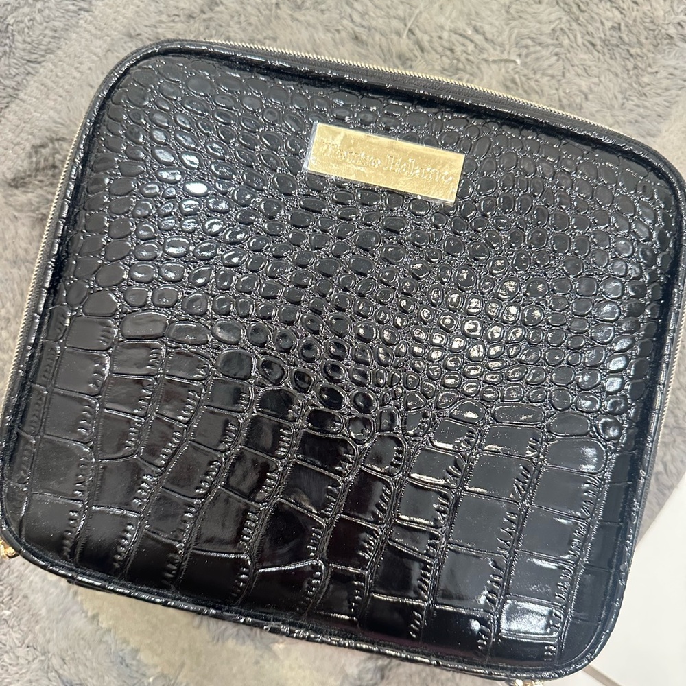 Tense Endano makeup bag